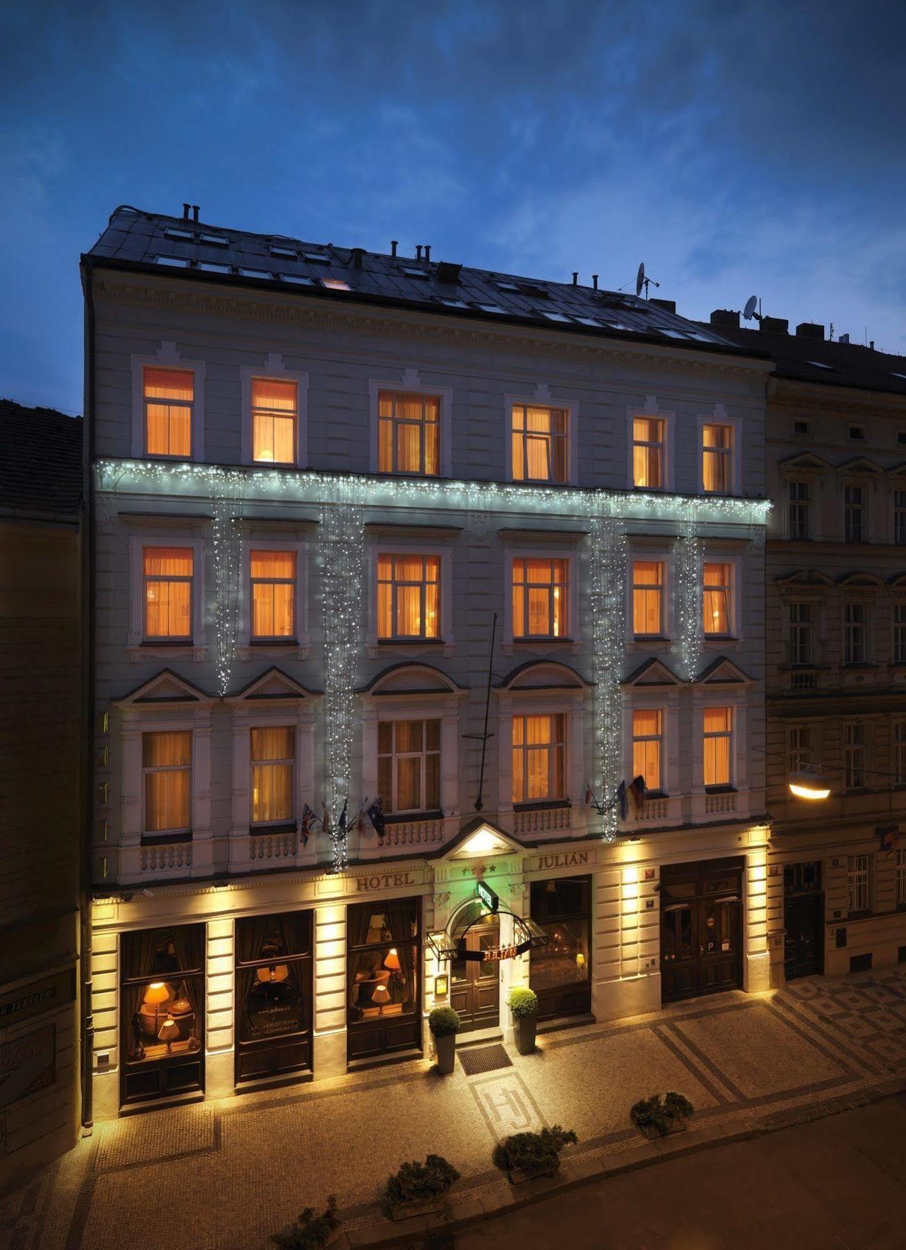 Hotel Julian Prag Dış mekan fotoğraf